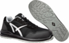 Preview: The image displays black safety shoes with gray details. They feature a modern design and a non-slip sole. The laces are easily adjustable, and the fabric appears durable.