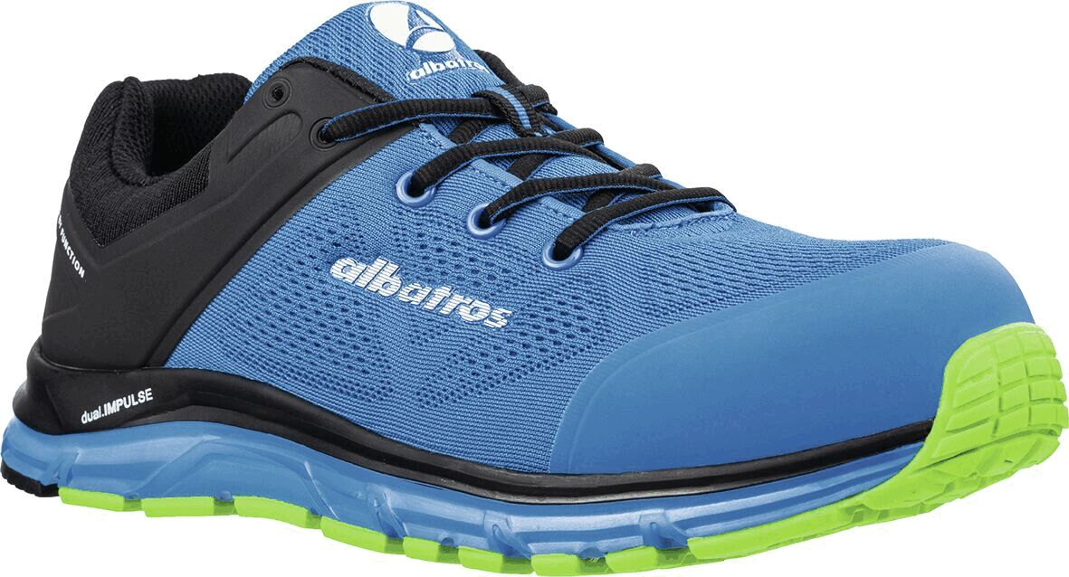 The shoe is a sporty training shoe in bright blue with a black upper part. The sole is green and has a grippy profile. It is lightweight and breathable.