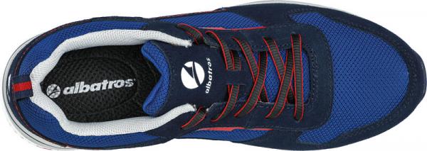 The shoe is a blue athletic shoe with red shoelaces. It has a breathable upper and a black insole. The brand "albatros" is clearly visible.